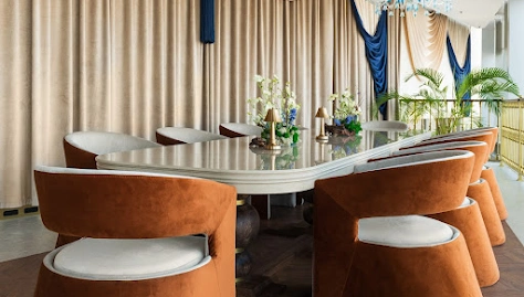 Фото №2 зала Зал "Стол на балконе"