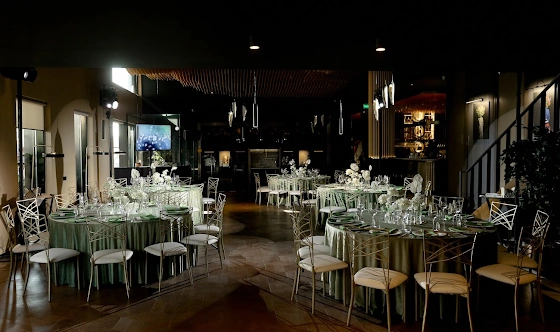 Фото №1 зала Ресторан Mady