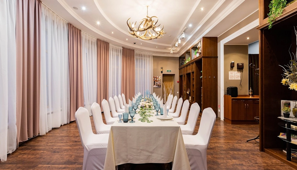 Фото №6 зала Зал "Библиотека"