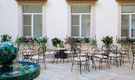 Фото №5 зала Веранда «Испанский дворик»