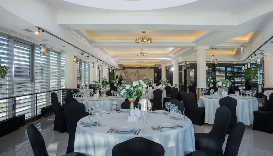 Фото №15 зала Зал Park restaurant&banquet hall