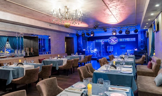 Фото №3 зала Зал со сценой 