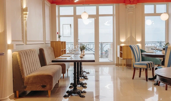 Фото №3 зала Ресторан VYЮГА