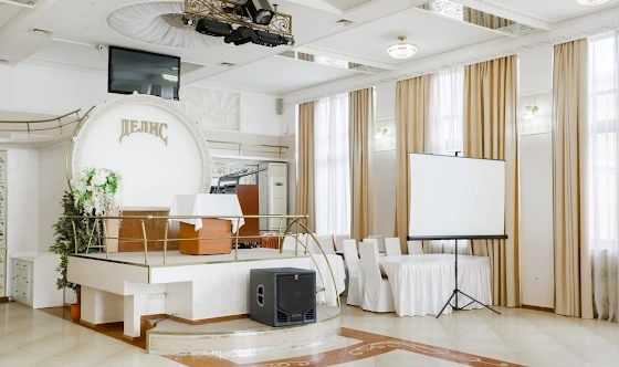 Фото №8 зала Зал "Свадебный"