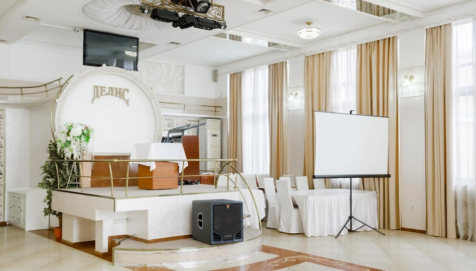 Фото №8 зала Зал "Свадебный"