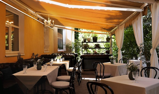 Фото №2 зала Веранда