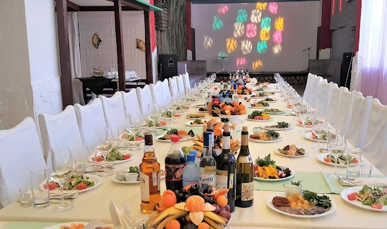 Фото №3 зала Ресторан