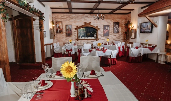 Фото №6 зала Красный зал