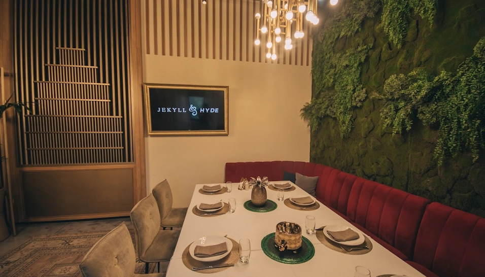 Фото №3 зала VIP-зал JEKYLL & HYDE