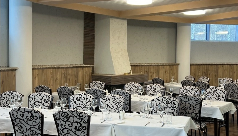 Фото №1 зала Зал с камином