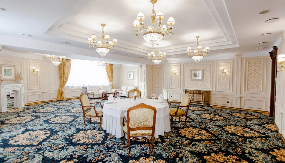 Фото №1 зала Банкетный зал «Петербургский»