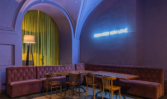 Фото №2 зала Фиолетовый зал