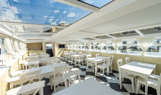 Фото №1 зала Палуба