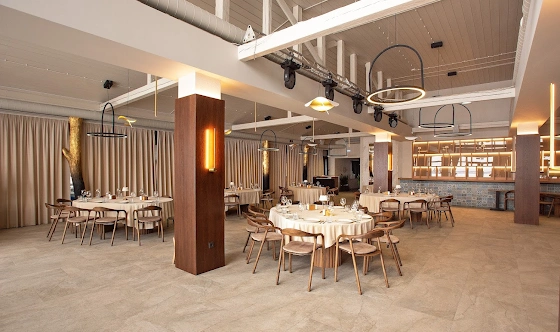 Фото №3 зала Ресторан