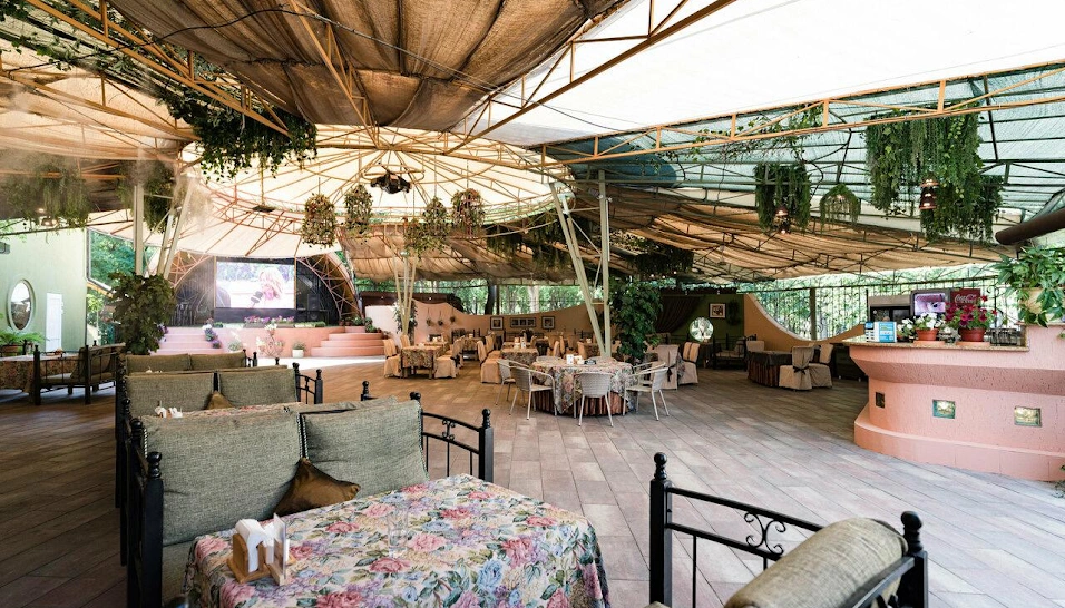 Фото №1 зала Летняя площадка