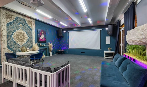 Фото №1 зала Лофт «Май»