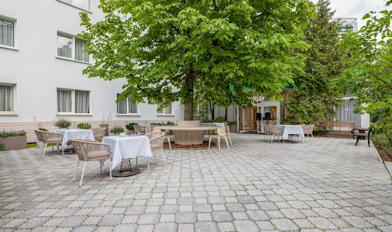 Фото №3 зала Летняя веранда 