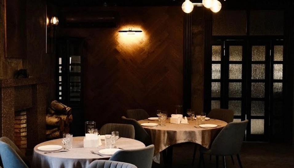 Фото №1 зала Зал с камином