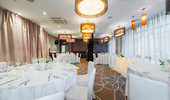 Фото №3 зала Ресторан