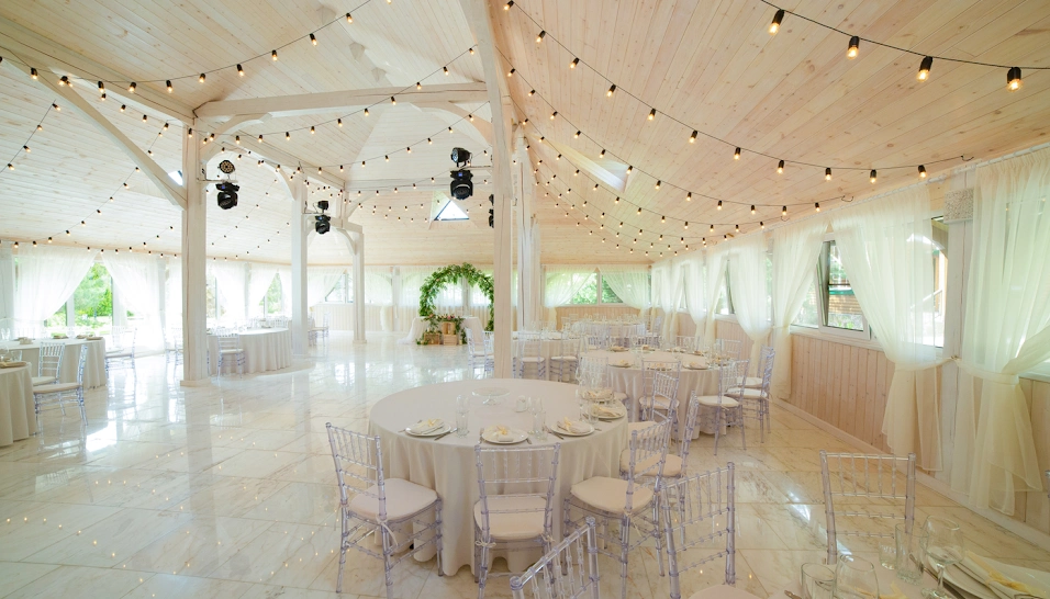 Фото №16 зала Шатер «Сосновый»