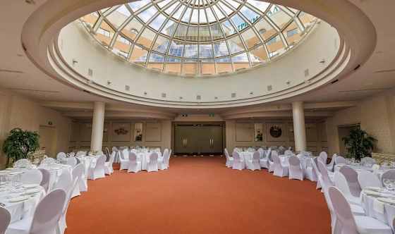 Фото №2 зала Ресторан «Ля Ронд»