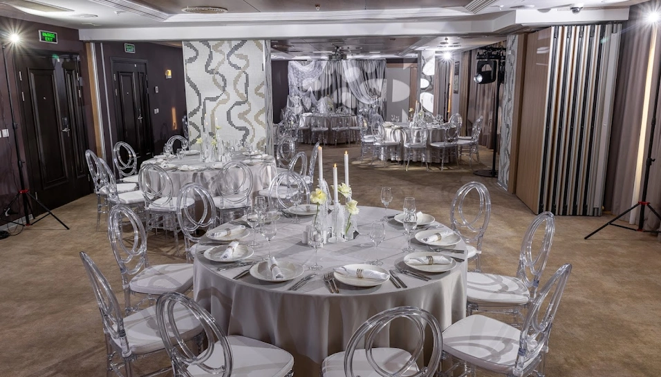 Фото №1 зала Зал "Урал"