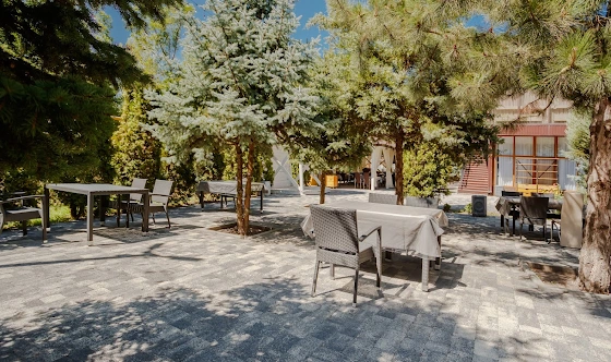 Фото №2 зала Летняя площадка