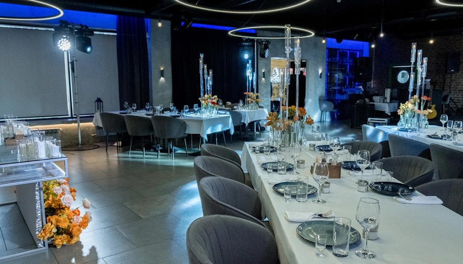 Фото №12 зала Ресторан