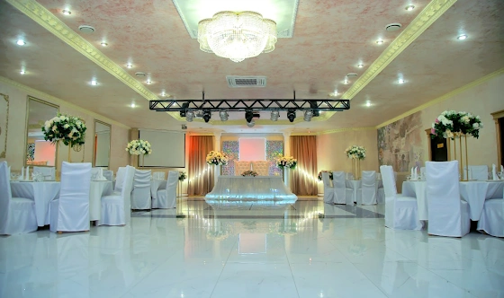 Фото №11 зала Зал «Версаль»