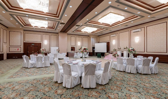Фото №1 зала Банкетный зал «Петровский»