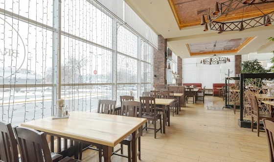 Фото №2 зала Ресторан "Brauplatz"