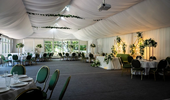 Фото №16 зала Зал "Лесной шатёр"