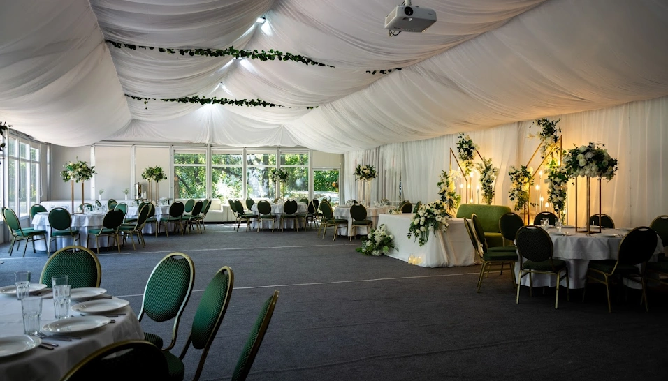 Фото №16 зала Зал "Лесной шатёр"