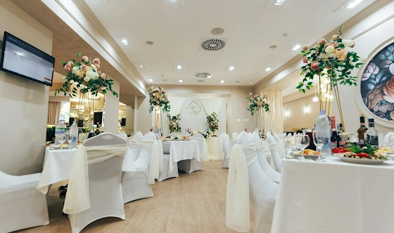 Фото №2 зала Ресторан «Матрешка»