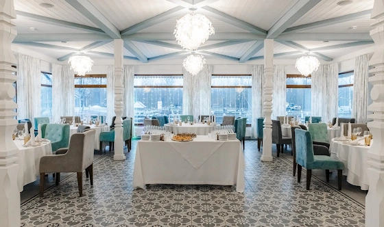 Фото №3 зала Кафе «Иван-чай»