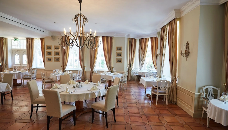 Фото №8 зала Зал "Дача Брассери"