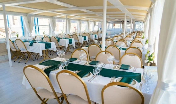 Фото №1 зала Палуба