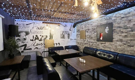 Фото №1 зала Караоке-комната