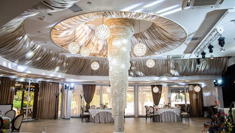 Фото №4 зала Ресторан «Жардин»