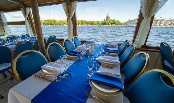 Фото №4 зала Палуба