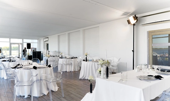 Фото №7 зала Зал «У озера»