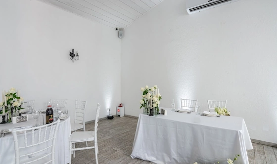 Фото №8 зала Замок на берегу