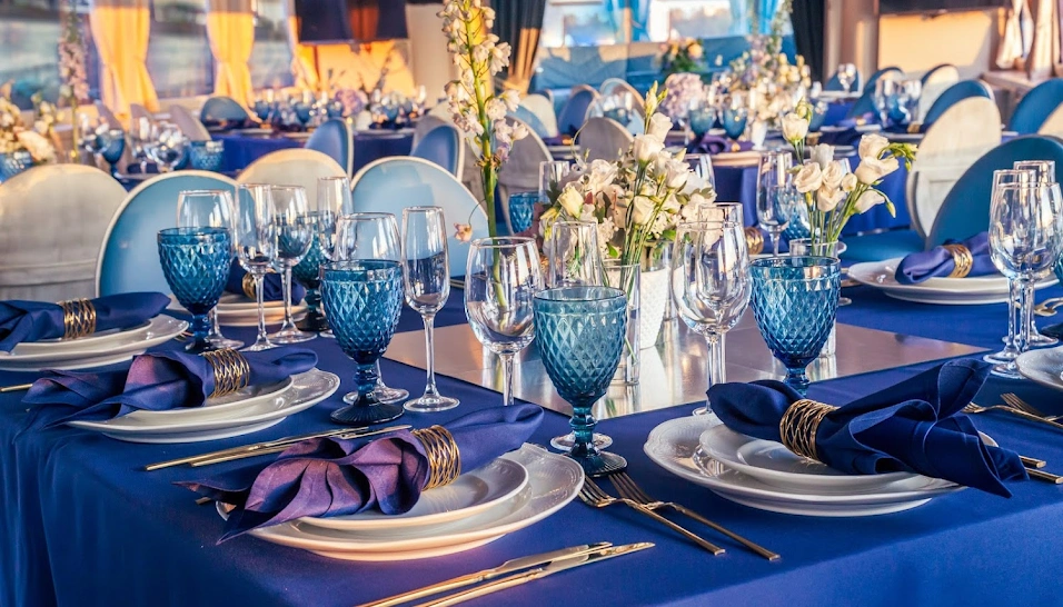 Фото №15 зала Палуба