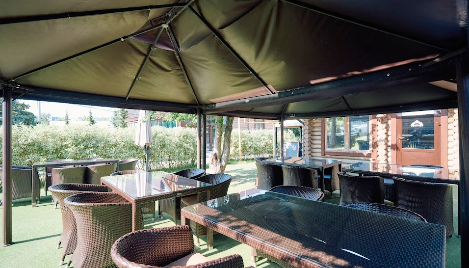 Фото №2 зала Летняя веранда