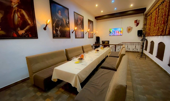 Фото №5 зала Караоке-зал «Средневековый»