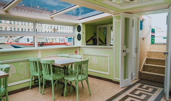 Фото №5 зала Палуба