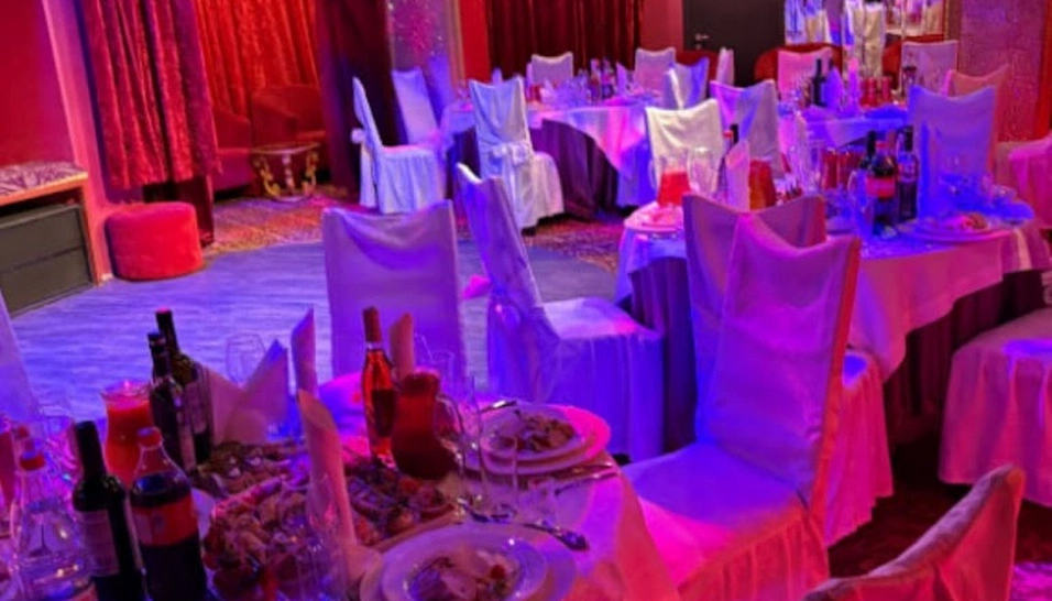 Фото №2 зала Банкетный зал с караоке