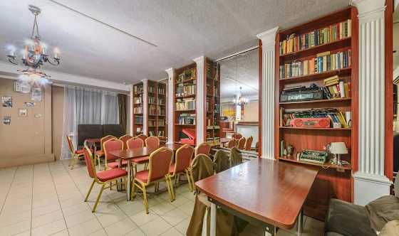 Фото №1 зала Зал «Библиотека»