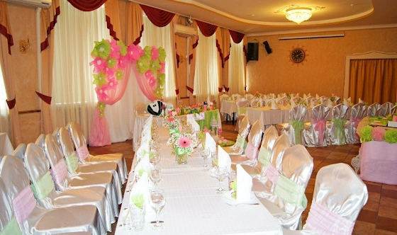 Фото №2 зала Зал кафе «Кремлевское»