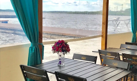 Фото №4 зала Веранда у бара «На причале»